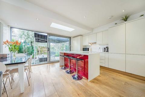 3 bedroom terraced house for sale, The Cedars, Teddington TW11