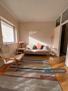 Garland House, London, N16