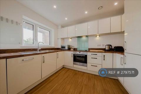 2 bedroom flat to rent, Bessemer Lodge, Oakgrove, Milton Keynes, MK10