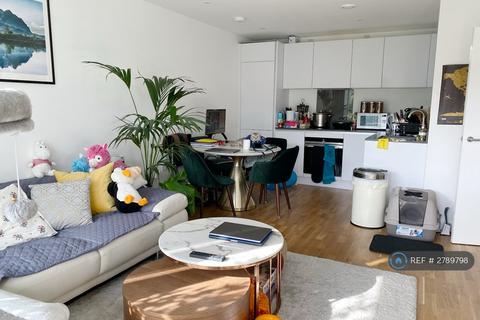 1 bedroom flat to rent, Hawthorne Crescent, London, SE10