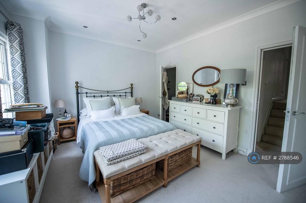 Ensuite Master Bedroom