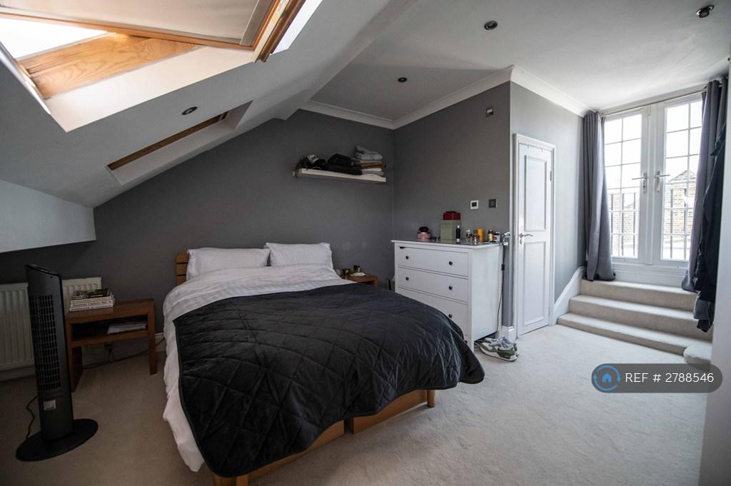 Top Floor Ensuite