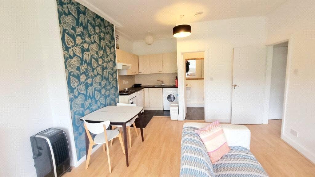 Kitchen/Reception