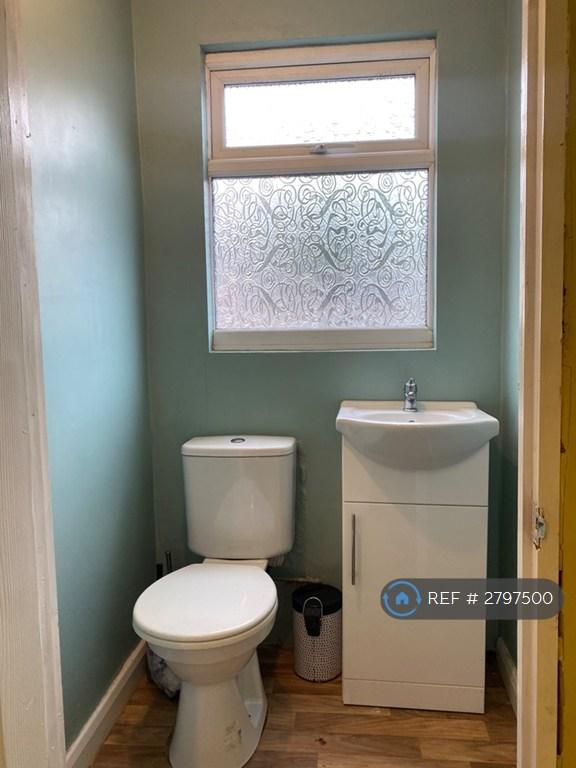 Quarter Bathroom