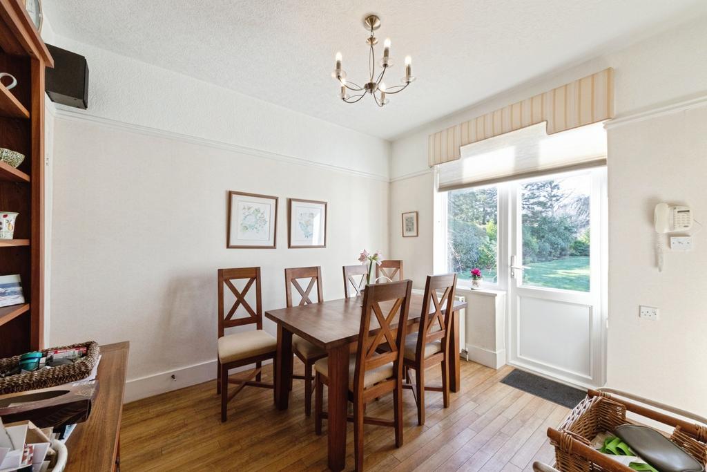 Breakfast Room