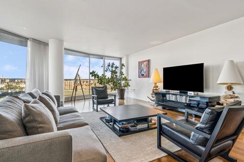 3 bedroom apartment for sale, Albion Riverside, London, SW11
