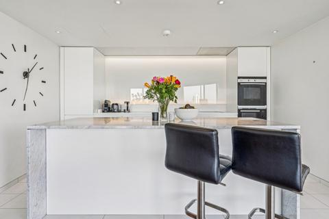 3 bedroom apartment for sale, Albion Riverside, London, SW11