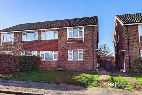 2 bedroom maisonette for sale, West Ewell KT19