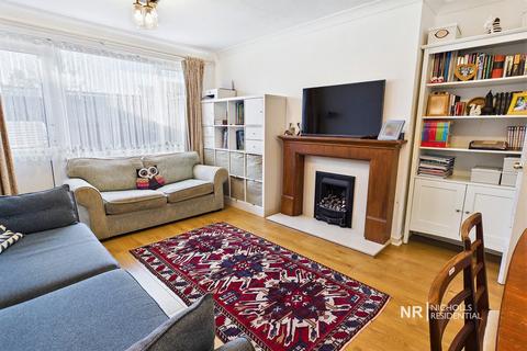 2 bedroom maisonette for sale, West Ewell KT19