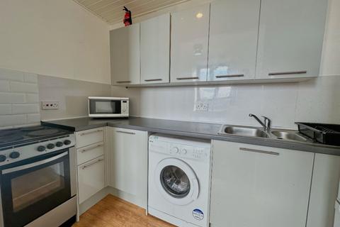 2 bedroom flat to rent, Great Northern Road, Aberdeen, AB24