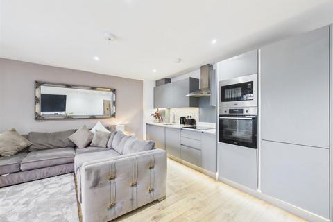 undefined, South Drive, Coulsdon CR5