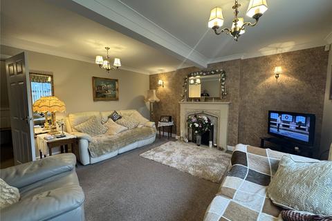 undefined, Swallowfields, Farndon, Chester, Cheshire, CH3