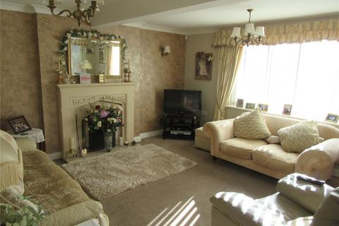 undefined, Swallowfields, Farndon, Chester, Cheshire, CH3