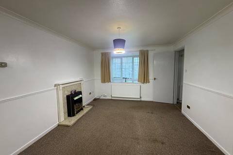 3 bedroom semi-detached house to rent, Fieldfare Green, Luton, LU4
