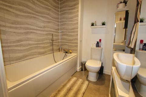 2 bedroom flat for sale, Holdenby Drive, Corby, NN17