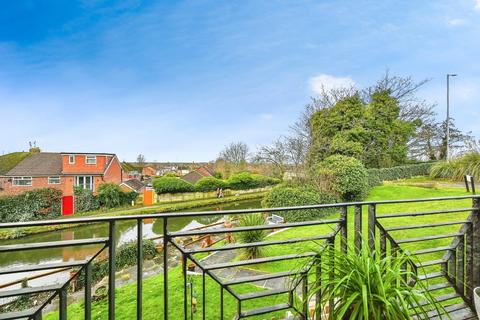2 bedroom flat for sale, Westway, Maghull, Liverpool, Merseyside, L31
