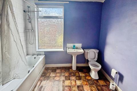 undefined, Ena Street, Hull HU3