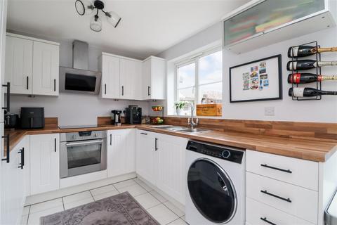 undefined, Deer Way, Horsham