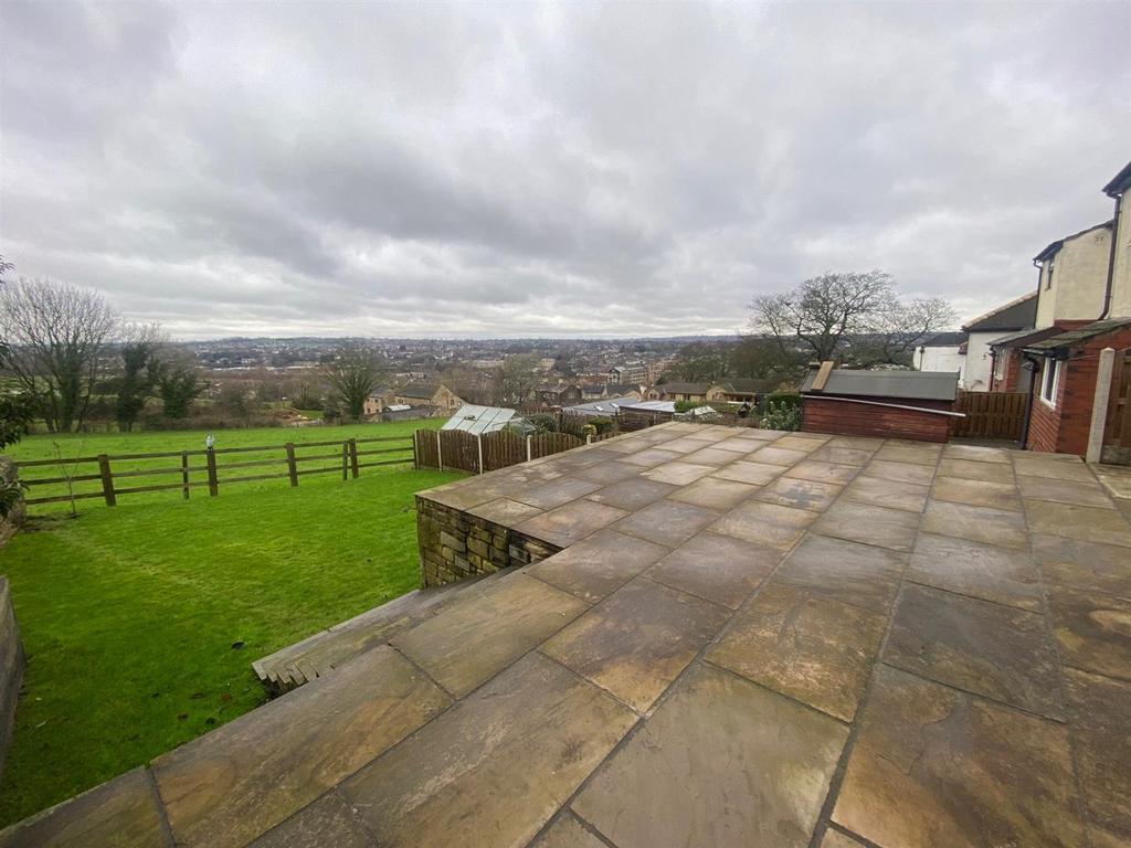 BACK GARDEN 1.jpg