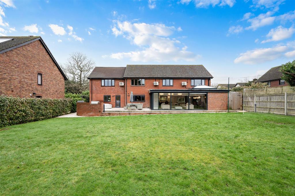 HEMLOCK CLOSE, 1 (4).jpg
