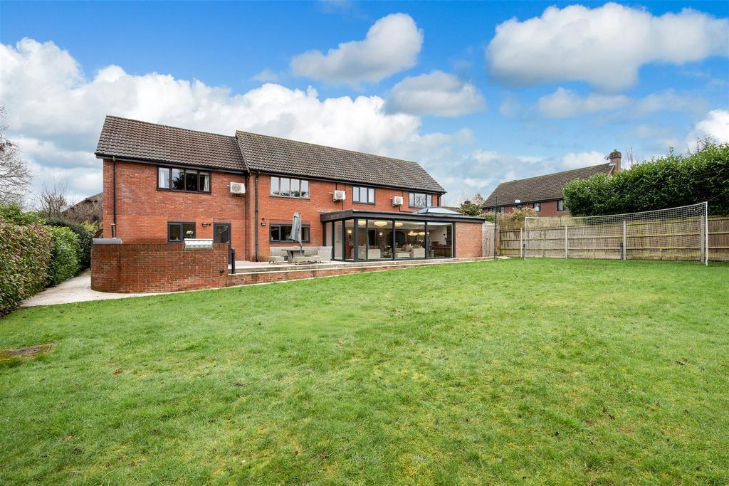 HEMLOCK CLOSE, 1 (3).jpg