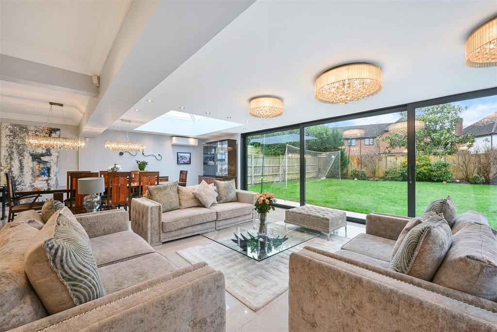 HEMLOCK CLOSE, 1 (16).jpg