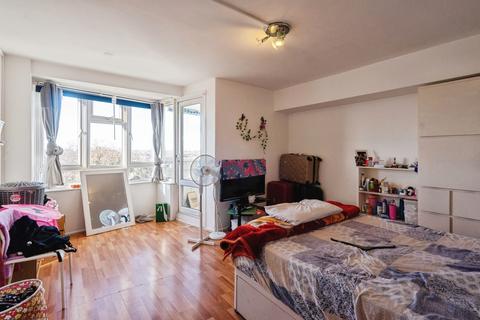 undefined, Upper Clapton Road, London, E5