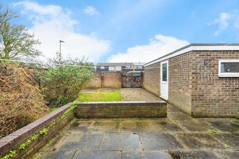 undefined, Eastnor Gardens, Bedford, Bedfordshire, MK41
