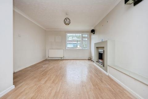 undefined, Eastnor Gardens, Bedford, Bedfordshire, MK41