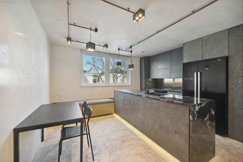 4 bedroom flat to rent, Westbourne Park Road, London W2