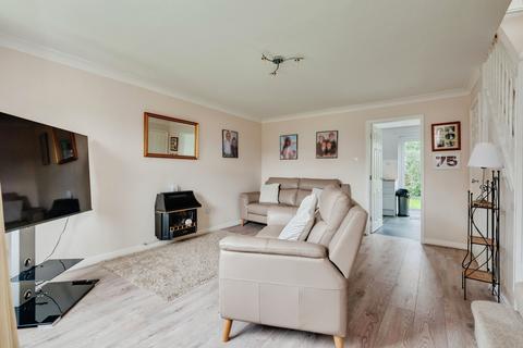 undefined, Iris Close, Widnes, Cheshire, WA8