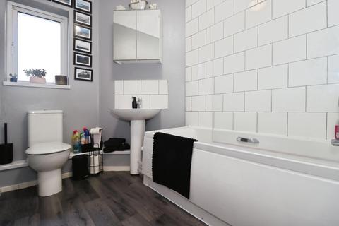 2 bedroom flat for sale, Arnold Road, Mangotsfield, Bristol, BS16