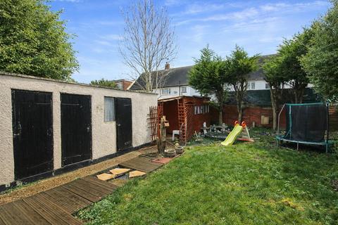 3 bedroom terraced house for sale, Mallinson Road, Beddington CR0