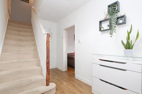 3 bedroom terraced house for sale, Mallinson Road, Beddington CR0