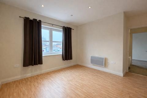 2 bedroom flat for sale, Kennington Avenue, Kingswood, Bristol, Gloucestershire, BS15
