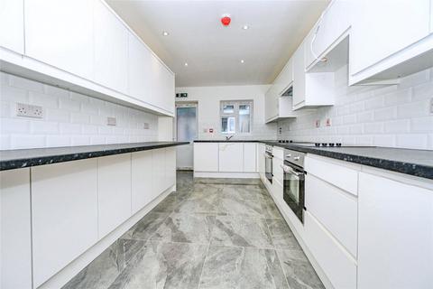 undefined, Northfields, Dunstable, Bedfordshire, LU5