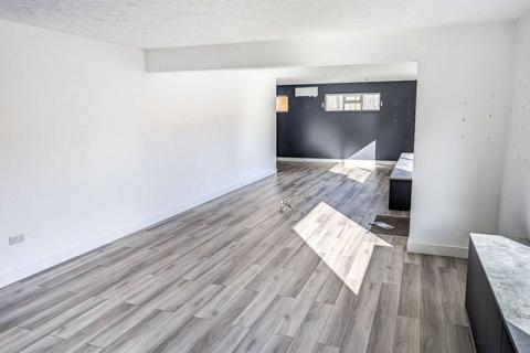 Office for sale, Tangmere Rd Chichester PO20 2HW