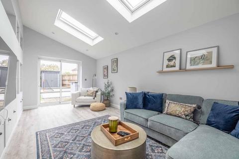4 bedroom detached house for sale, Penshurst Close, Chalfont St Peter SL9