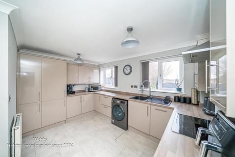 2 bedroom semi-detached house for sale, Elder Close, Cannock WS11