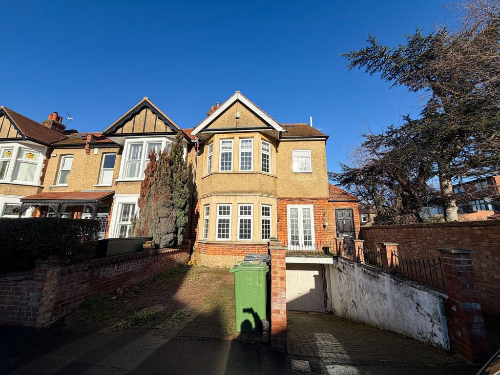 Windsor Rd E11