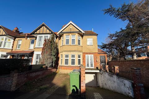 undefined, Windsor Road, London, E11