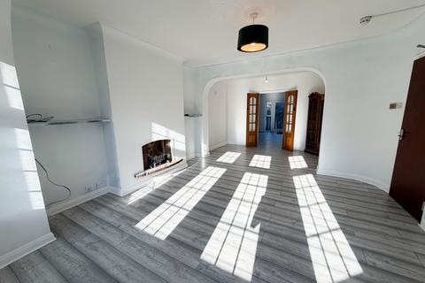 undefined, Windsor Road, London, E11