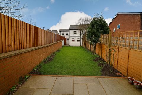 2 bedroom semi-detached house for sale, Puller Road, Boxmoor