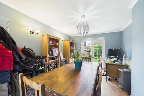 undefined, Daventry Court, Bracknell, Berkshire, RG42