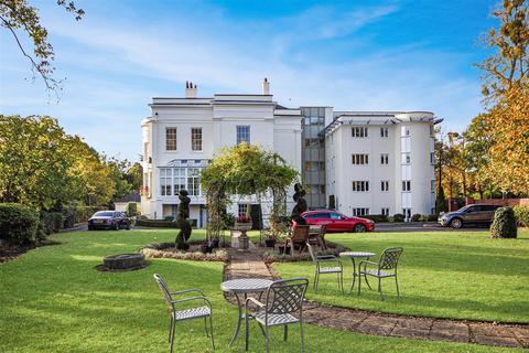 2 bedroom flat to rent, Lansdown GL50 2LL