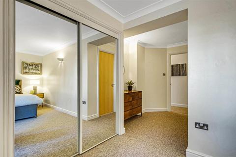 2 bedroom flat to rent, Lansdown GL50 2LL
