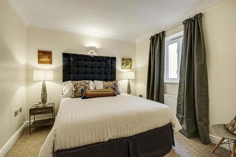 2 bedroom flat to rent, Lansdown GL50 2LL
