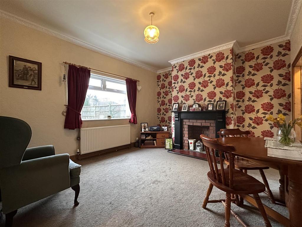 Dining Room 900