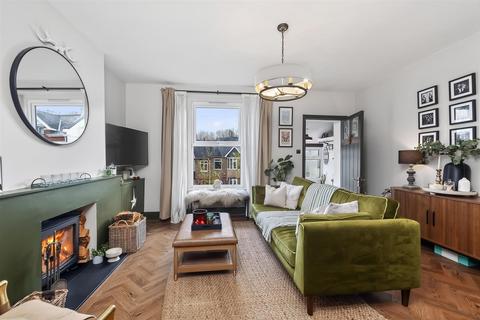 3 bedroom end of terrace house for sale, Priory Road, Plymouth