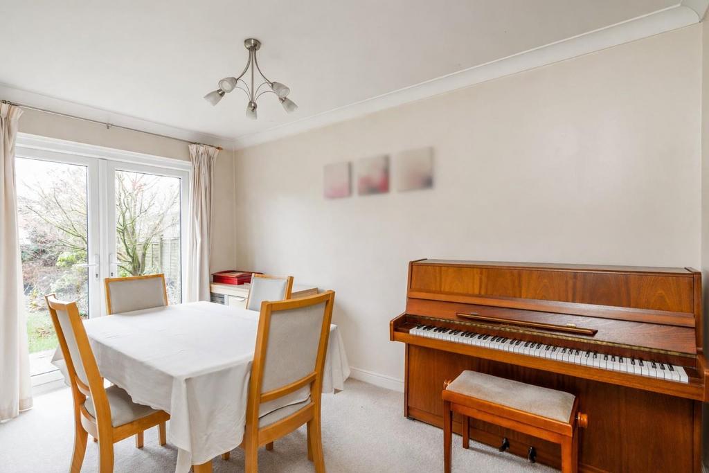 90 Stanbrook Road 4.jpg